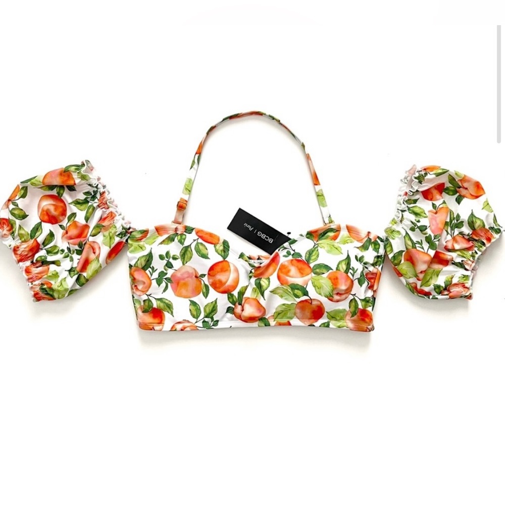 BCBG PARIS Medium Peach Poof Sleeve
Bikini Top NWT